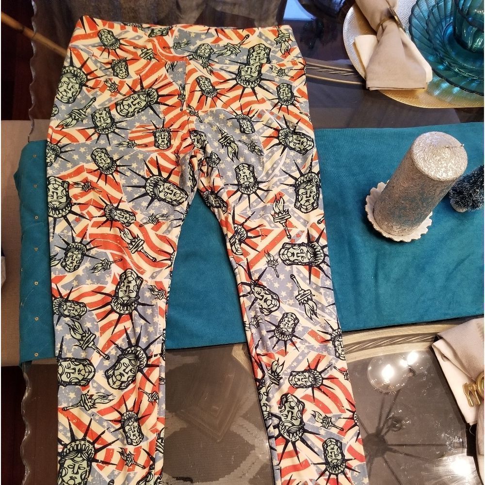 Lularoe Statue of Liberty TAll & Curvy Leggings